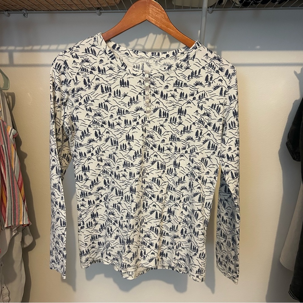 White and Blue Patterned Long Sleeve Shirt